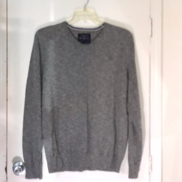 American Eagle Outfitters Other - *Men's American Eagle V-Neck Sweater